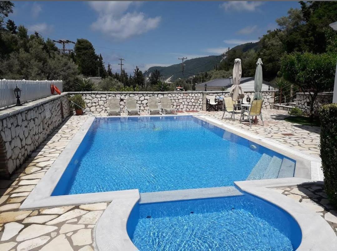 Agios Nikitas Dolphins Apartment Exterior foto