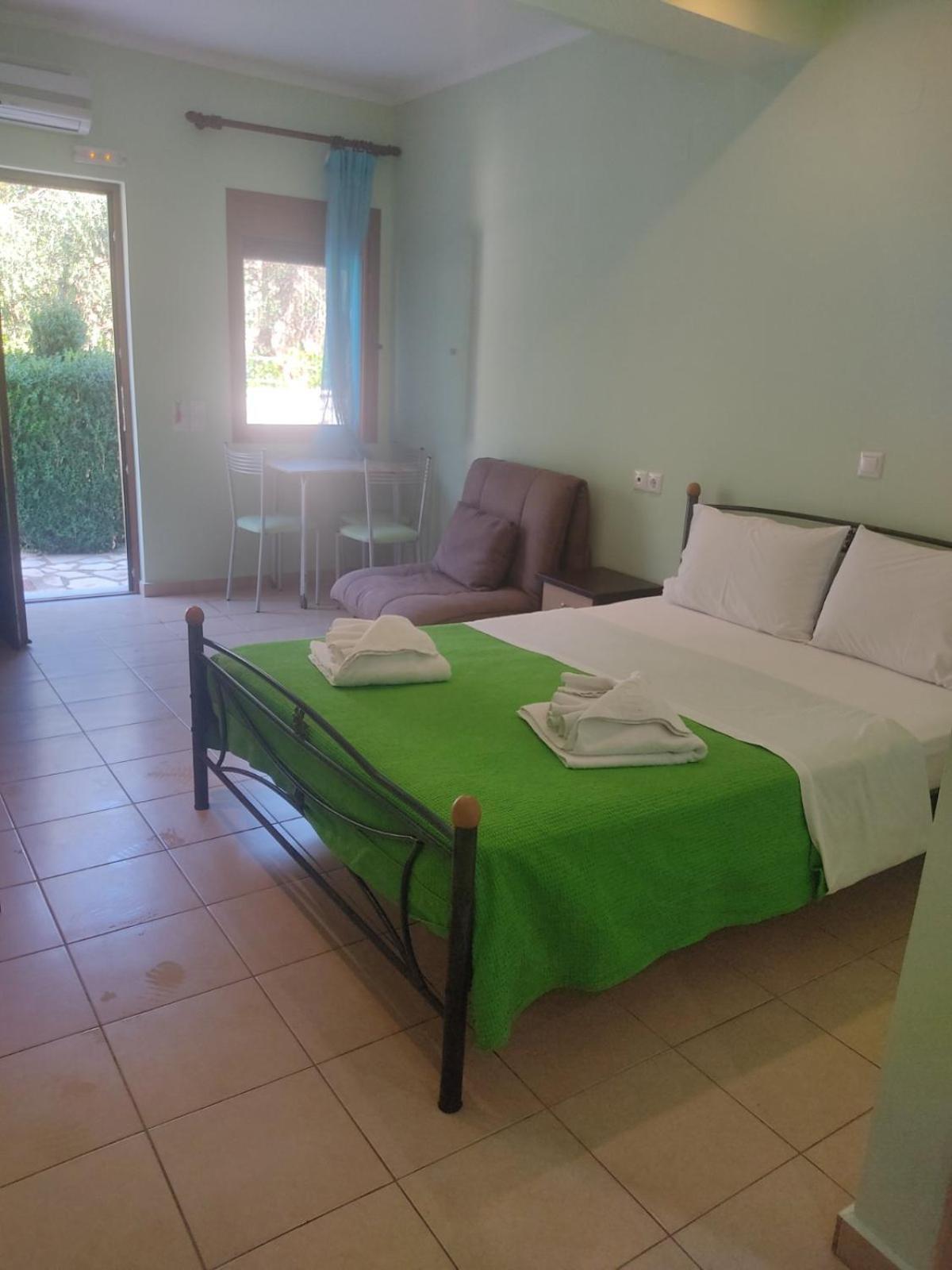 Agios Nikitas Dolphins Apartment Exterior foto